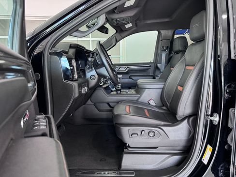 Certified 2024 GMC Sierra 1500 AT4 w/ AT4 Preferred Package AWD/4WD image 11