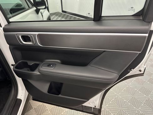 Used 2025 Hyundai Santa Fe SEL image 17