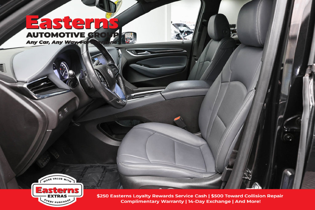 Used 2023 Buick Enclave Essence AWD/4WD image 15