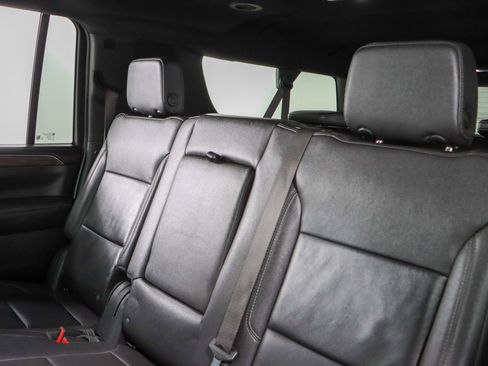 Used 2023 Chevrolet Suburban LT image 27