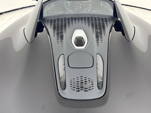 New 2026 McLaren Artura RWD image 28