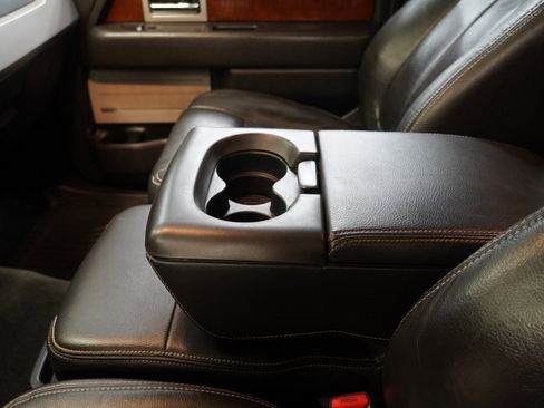 Used 2010 Ford F150 Lariat image 8