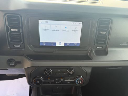 Used 2022 Ford Bronco 4-Door AWD/4WD image 19