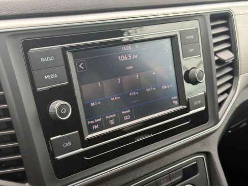 Used 2019 Volkswagen Atlas S FWD image 17