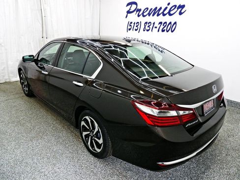 Used 2017 Honda Accord EX-L image 4