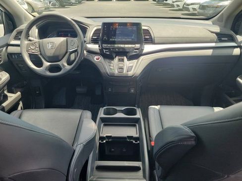 Used 2023 Honda Odyssey EX-L image 2