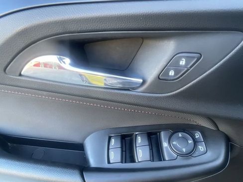 Used 2023 Chevrolet TrailBlazer RS w/ Sun and Liftgate Package image 22