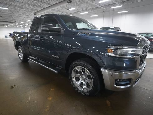 Used 2025 RAM 1500 Big Horn AWD/4WD image 35