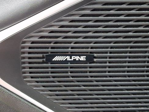 Used 2024 Jeep Wagoneer Series III AWD/4WD image 26