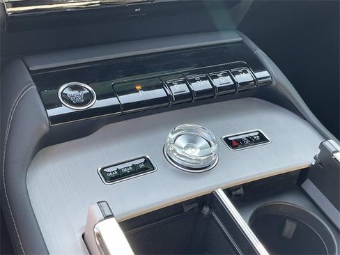 New 2025 Lincoln Navigator Reserve w/ Jet Appearance Package image 30