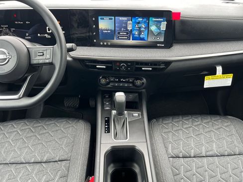 New 2026 Nissan Kicks SV w/ SV Premium Package FWD image 4