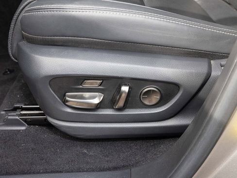 Used 2024 Lexus LX 600 4WD w/ Luxury Package image 21