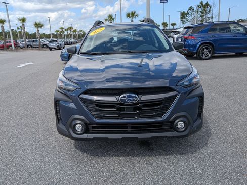 Certified 2025 Subaru Outback image 9