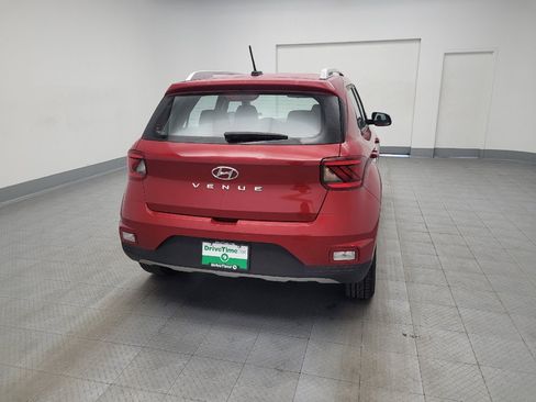 Used 2023 Hyundai Venue SEL w/ Cargo Package image 7