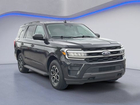 Used 2022 Ford Expedition XLT AWD/4WD image 5
