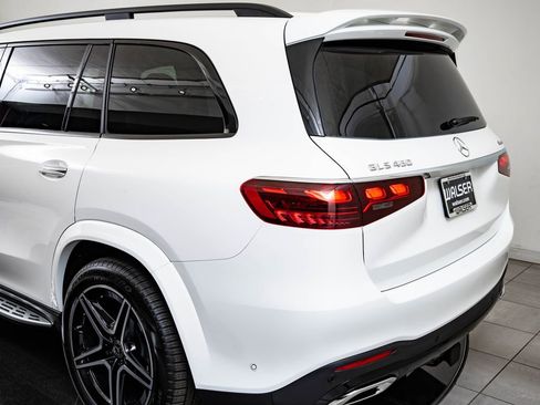 New 2026 Mercedes-Benz GLS 450 4MATIC image 19