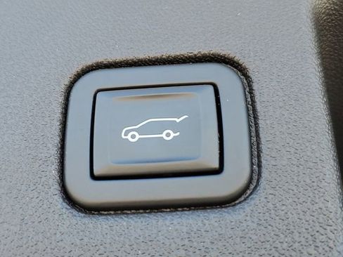 Certified 2024 Chevrolet Equinox LT image 30