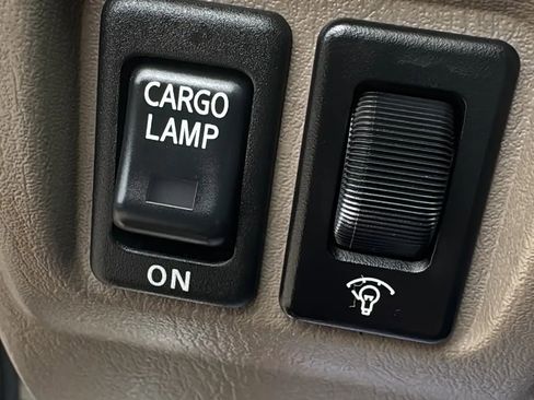 Used 2004 Nissan Frontier XE w/ (BGP) Basic Gear Pkg RWD image 15