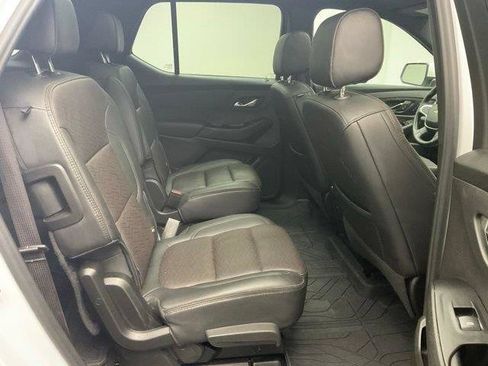 Used 2023 Chevrolet Traverse High Country w/ LPO, Floor Liner Package AWD/4WD image 29