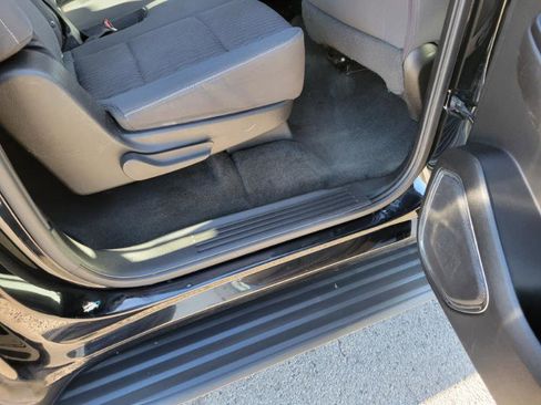 Used 2016 Chevrolet Suburban 3500 LS w/ Driver Alert Package image 37