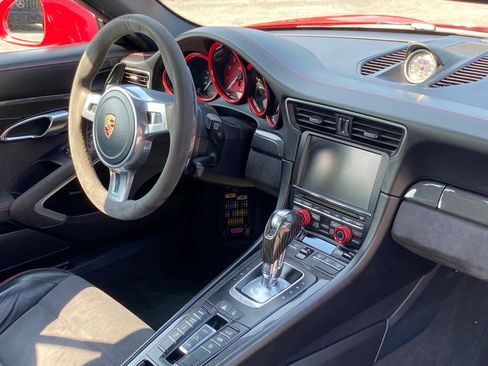 Used 2015 Porsche 911 Carrera GTS RWD image 25