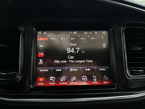 Used 2014 Dodge Charger SXT RWD image 12