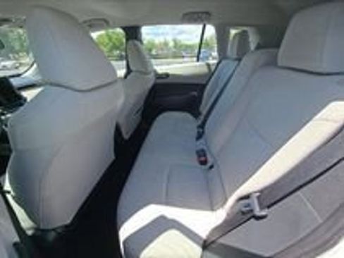 Used 2024 Toyota Corolla Cross L FWD image 21