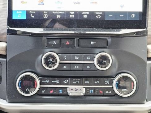 Used 2024 Ford Expedition Max Limited RWD image 25
