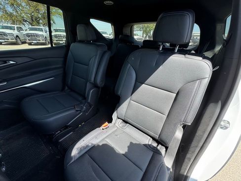 Used 2026 Chevrolet Traverse LT w/ Driver Confidence Package image 13