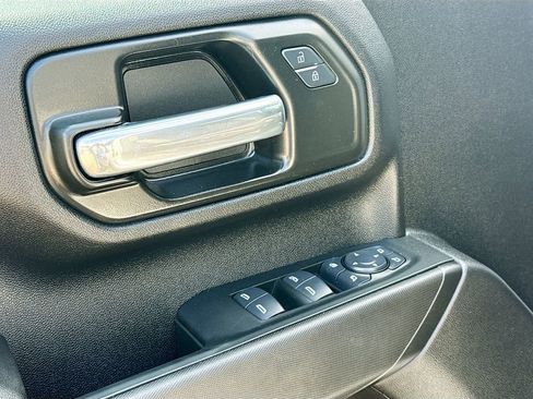 Used 2025 Chevrolet Silverado 2500 Custom w/ Custom Convenience Package AWD/4WD image 17