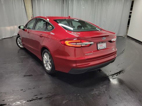 Used 2020 Ford Fusion SE FWD image 6