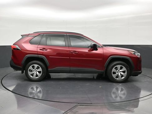 Used 2021 Toyota RAV4 LE AWD/4WD image 6