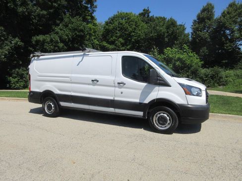Used 2019 Ford Transit 250 148 Low Roof RWD image 4