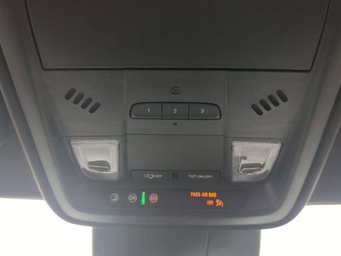 Used 2024 Cadillac XT4 Premium Luxury FWD image 24