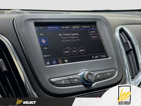 Used 2023 Chevrolet Equinox LT FWD image 14