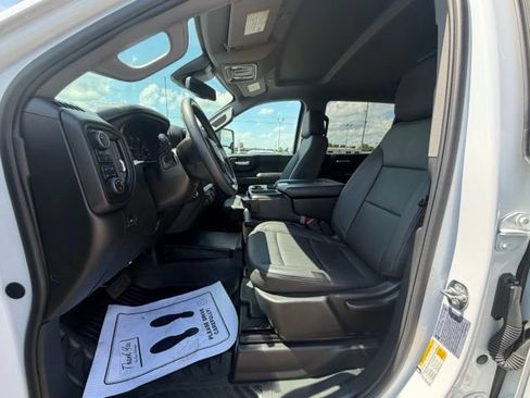 Used 2025 Chevrolet Silverado 3500 W/T AWD/4WD image 17