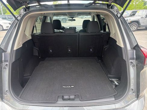 Used 2026 Nissan Rogue S image 8