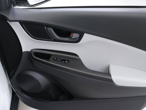 Used 2023 Hyundai Kona SEL image 30