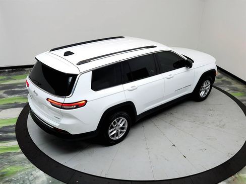 Used 2021 Jeep Grand Cherokee L Laredo w/ Luxury Tech Group I AWD/4WD image 34