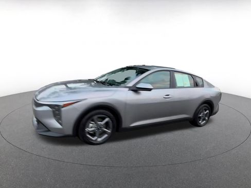 Used 2025 Kia K4 LXS image 8