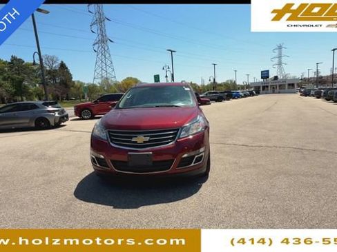 Certified 2017 Chevrolet Traverse LT w/ Style and Technology Package AWD/4WD image 3