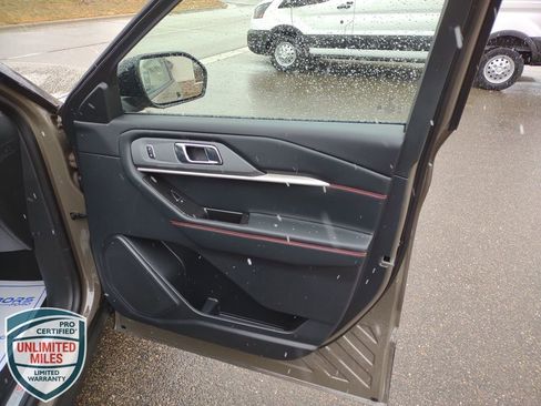 New 2026 Ford Explorer ST-Line image 42