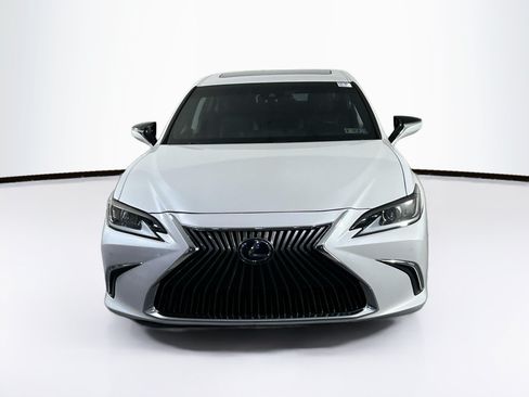 Used 2021 Lexus ES 300h w/ Premium Package FWD image 2