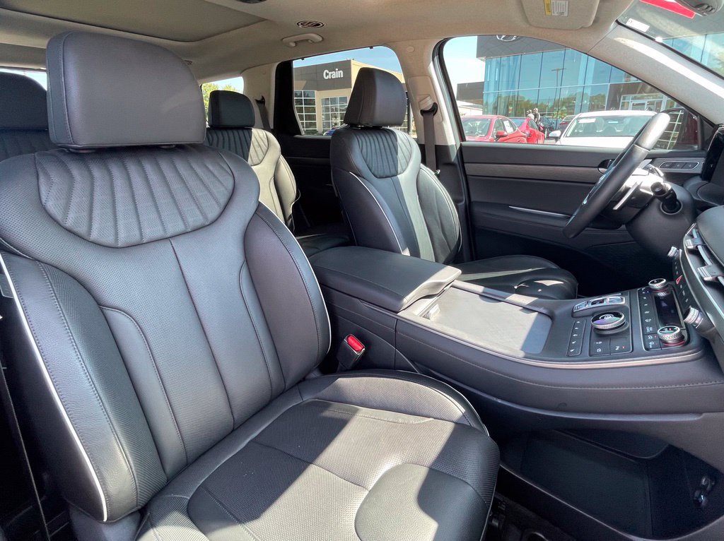 Certified 2024 Hyundai Palisade Limited FWD image 29