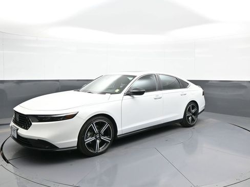 Certified 2023 Honda Accord Sport image 10