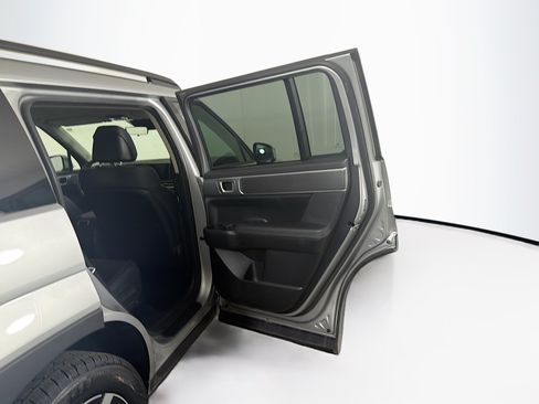 Used 2025 Hyundai Santa Fe SEL FWD image 28