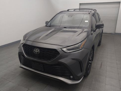 Used 2022 Toyota Highlander XSE image 15