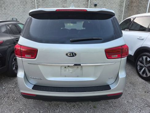Used 2020 Kia Sedona EX FWD image 6