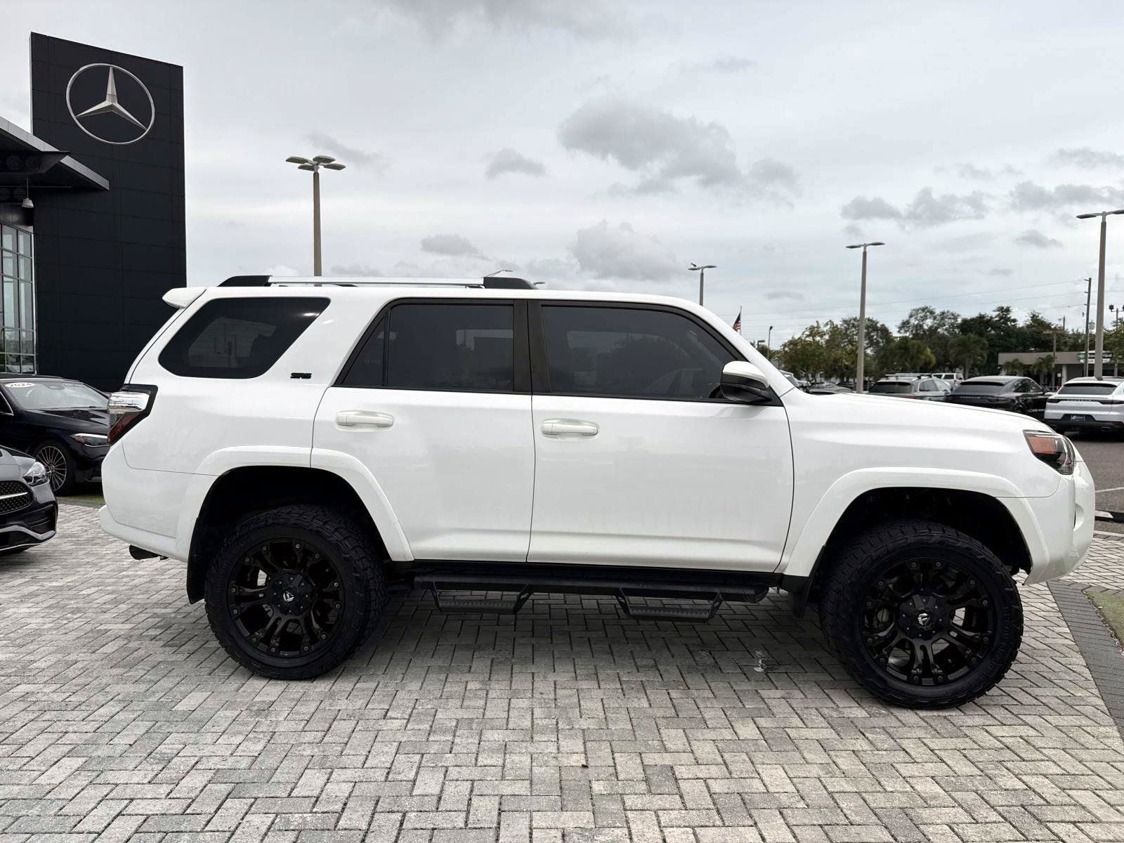Used 2019 Toyota 4Runner SR5 AWD/4WD image 6