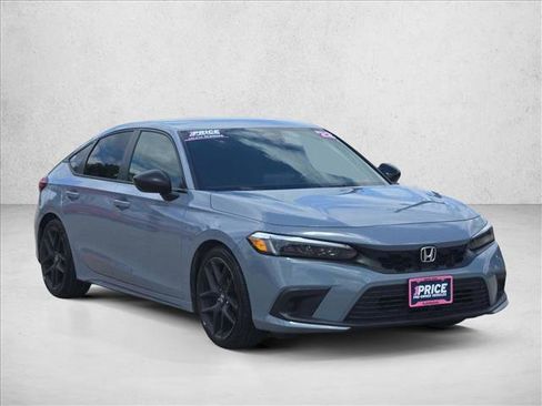 Used 2022 Honda Civic Sport image 3